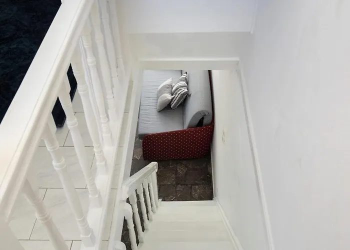 Chora Charm Maisonette